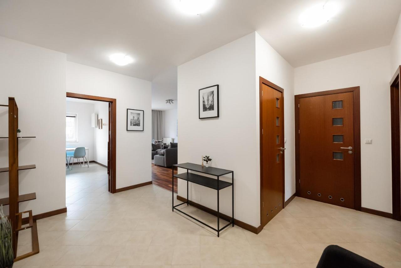 Wola Sunset Apartment Free Parking 바르샤바 외부 사진