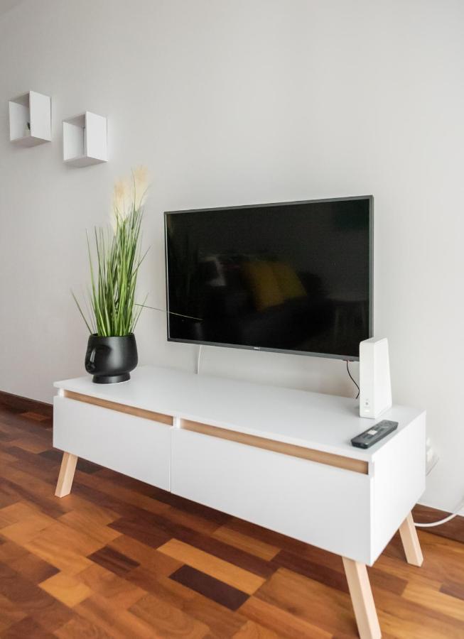 Wola Sunset Apartment Free Parking 바르샤바 외부 사진