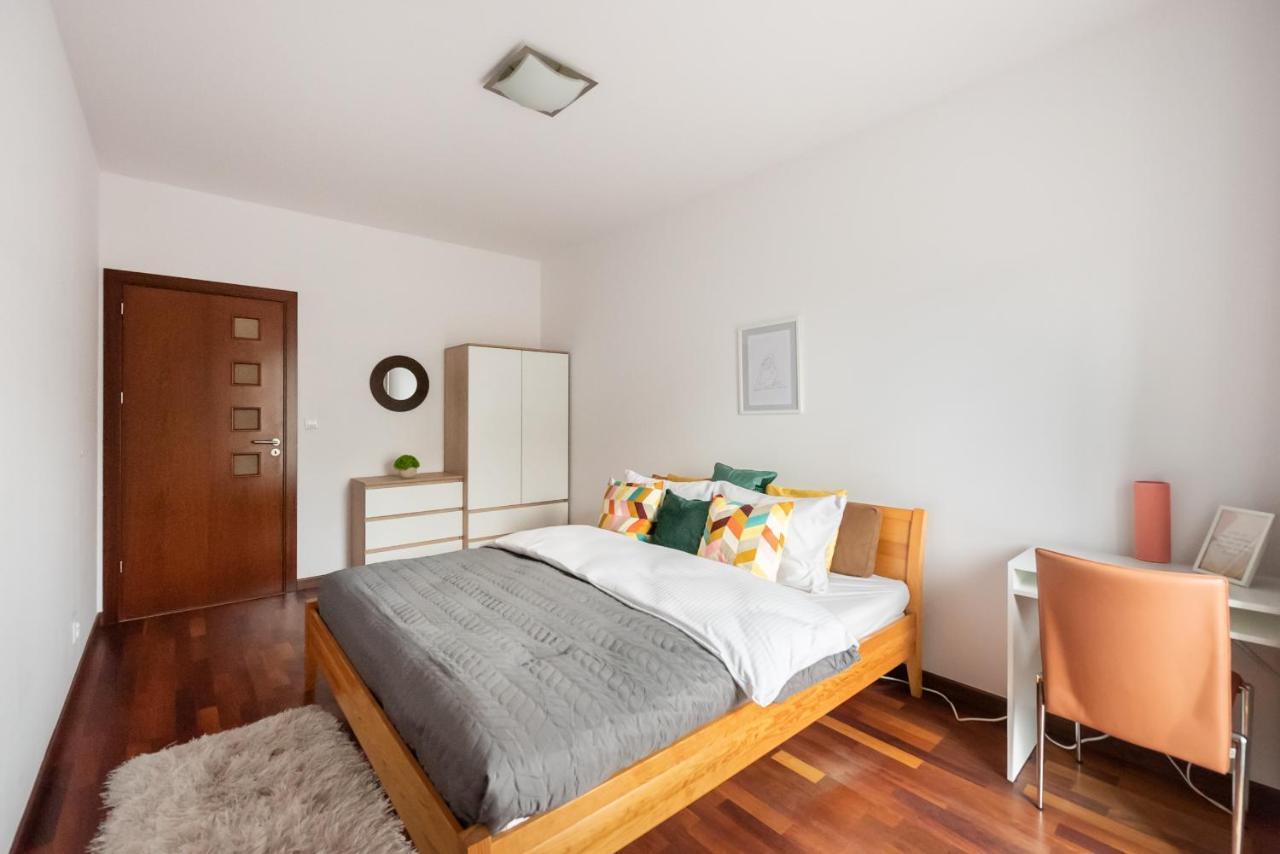 Wola Sunset Apartment Free Parking 바르샤바 외부 사진