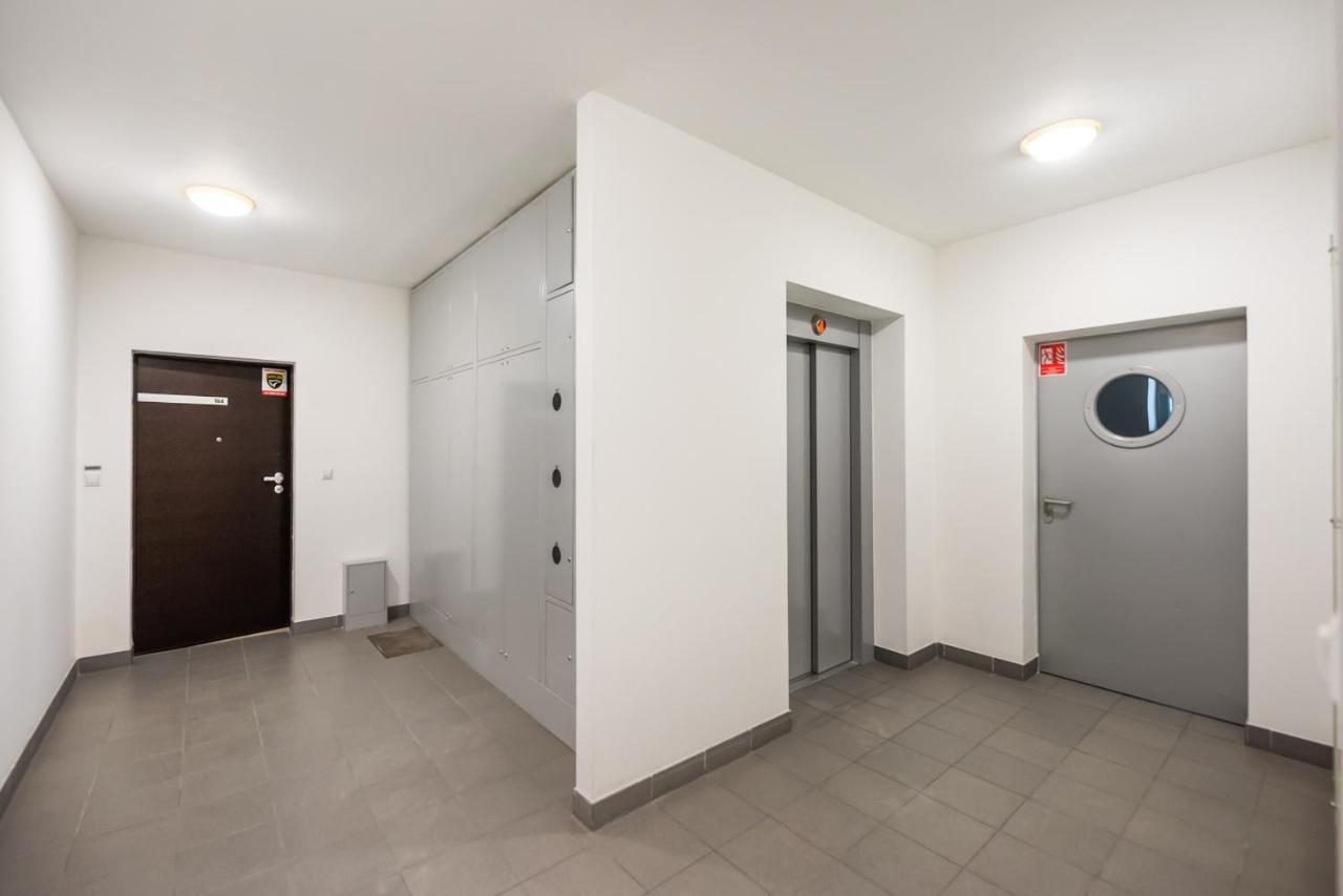 Wola Sunset Apartment Free Parking 바르샤바 외부 사진
