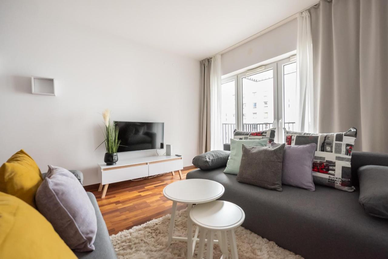 Wola Sunset Apartment Free Parking 바르샤바 외부 사진